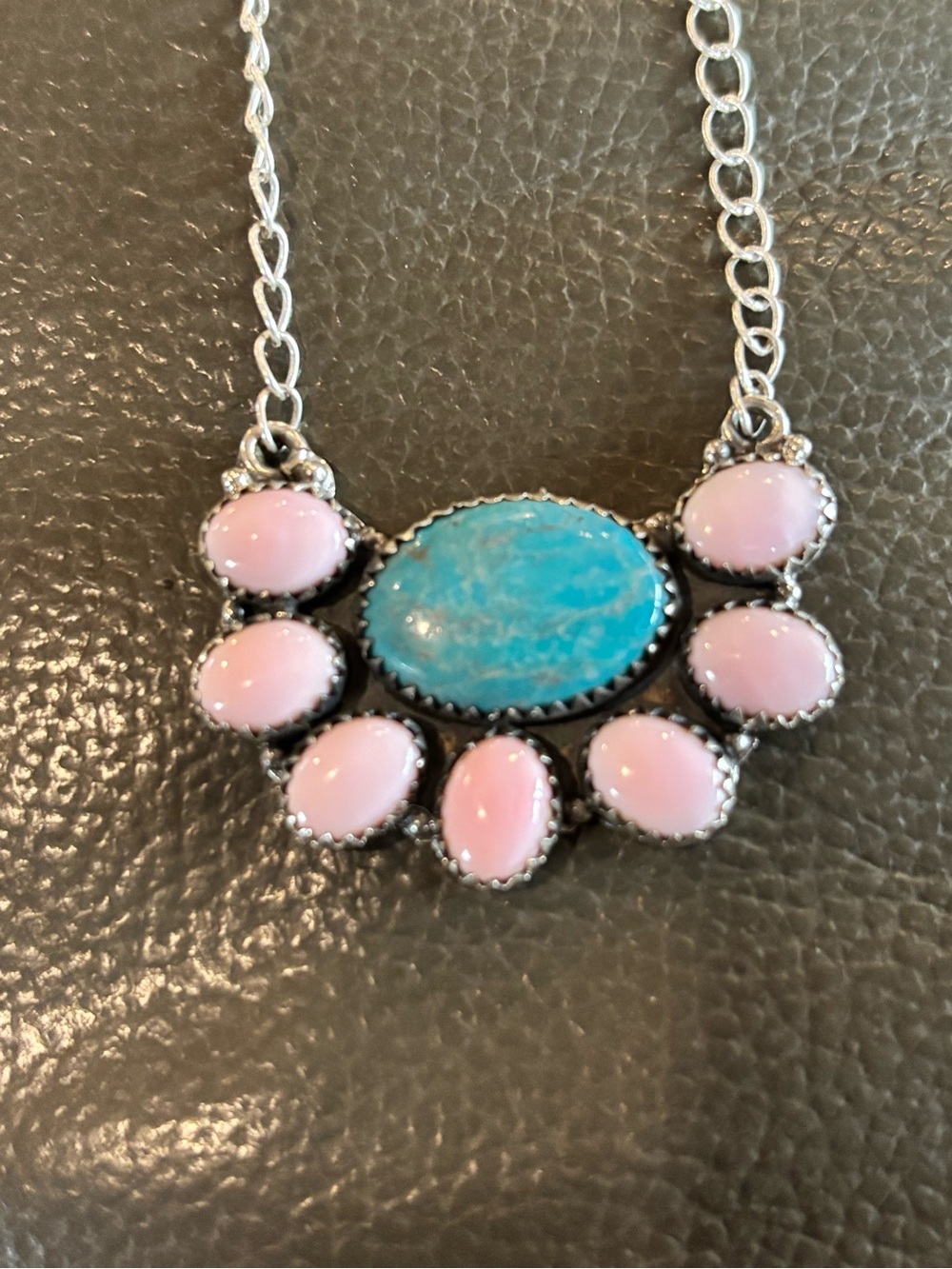 Authentic Kingman Turquoise & Pink Conch Sterling Silver Cluster Necklace - Picture 5 of 5